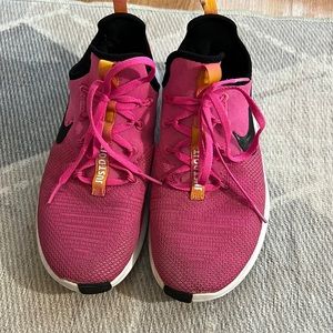 Nike Free size 8.5 bright pink and black